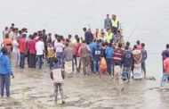 স্বজনদের আহাজারিতে বুড়িগঙ্গার বাতাস ভারি হয়ে ওঠেছে