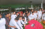 ১৫ আগস্ট বঙ্গবন্ধুর প্রতিকৃতিতে শ্রদ্ধা জানালো অবুঝ মন প্রযোজনা সংস্থা