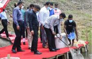 রাজধানীর উত্তরায় বৃক্ষরোপণ ও মাছের পোনা অবমুক্ত করলেন ডিএমপি কমিশনার