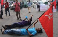 বাম জোটের হরতাল চলছে