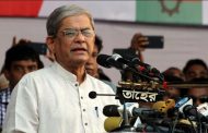 সরকার ঘাবড়ে গেছে বলেই কর্মকর্তাদের অব্যাহতি দেয়া হচ্ছে: ফখরুল
