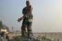 কক্সবাজারের সৈকতে ৪২ ফুটের বিশাল ‘প্লাস্টিক দানব’