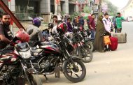 ভাড়ায় যাত্রীবাহী মোটরসাইকেলে যাত্রীর সংকট