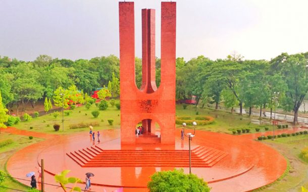 জাবি শিক্ষার্থীকে ধর্ষণচেষ্টার অভিযোগে আটক ২