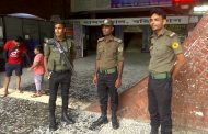 কাজের মাঝেই যাদের ঈদের আনন্দ
