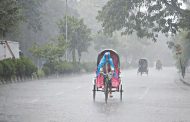 দেশের বিভিন্ন স্থানে বৃষ্টি, সমুদ্র বন্দরে সতর্ক সংকেত