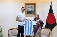 প্রধানমন্ত্রীর সাথে সাক্ষাৎ করলেন মার্টিনেজ