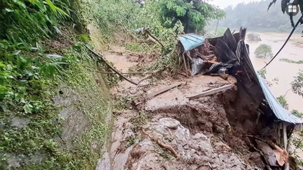 নাইক্ষ্যংছড়িতে পাহাড় ধসে কৃষকের মৃত্যু