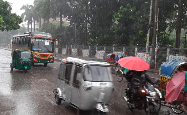 রাজধানীসহ দেশের বিভিন্নস্থানে বৃষ্টি অব্যাহত