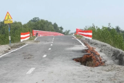 সেতু আছে, নেই সংযোগ সড়ক