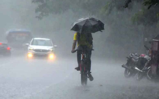 রাজধানীতে বজ্রবৃষ্টির সম্ভাবনা, বাড়তে পারে দিনের তাপমাত্রা