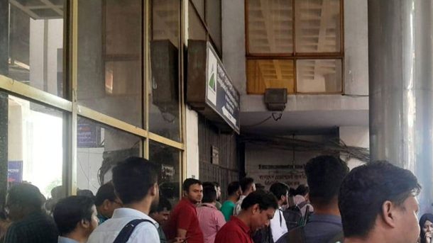 কারওয়ান বাজারে লিফট ছিঁড়ে আহত ১১