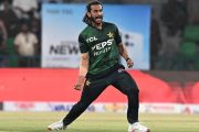 বাংলাদেশের বিপক্ষে দলকে জিতিয়েই দুঃসংবাদ পেলেন পাকিস্তানের হাসান