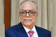জাতীয় দেশ ছাড়লেন সাবেক রাষ্ট্রপতি আবদুল হামিদ