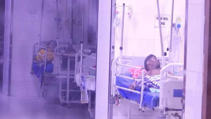 বাড্ডায় গ্যাস লিকেজ থেকে বিস্ফোরণ, ৫ জন দগ্ধ