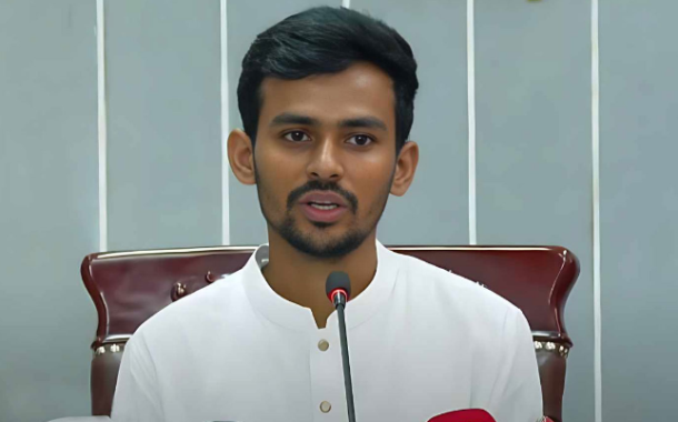 ঈদের তৃতীয় দিনও চলবে পরিচ্ছন্নতা কার্যক্রম : উপদেষ্টা আসিফ মাহমুদ