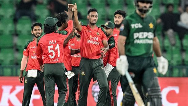 ৯ ম্যাচ পর টসে জিতে ফিল্ডিং নিলেন লিটন