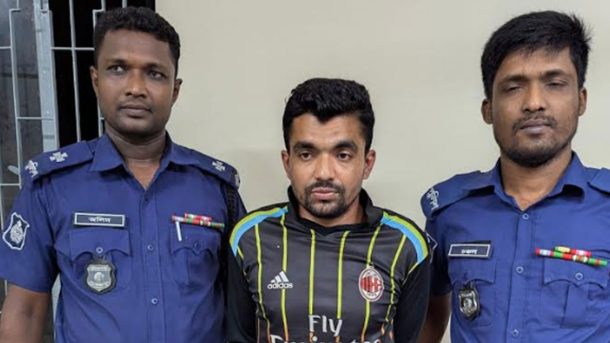 ঝিকরগাছায় পিস্তলসহ সন্ত্রাসী রয়েল আটক