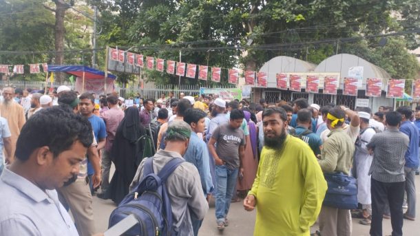 ১৮তম নিবন্ধনের ভাইভা নিয়ে অসন্তোষ, শাহবাগে আজ মহাসমাবেশ