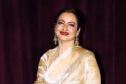৭০ বছরেও তরুণী রেখা, যেভাবে ত্বকের যত্ন নেন অভিনেত্রী
