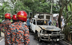 গোপালগঞ্জে পুলিশের গাড়িতে হামলা-আগুন