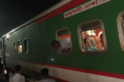 গাজীপুরে ট্রেন লাইনচ্যুত, উত্তরবঙ্গের সঙ্গে চলাচল বন্ধ