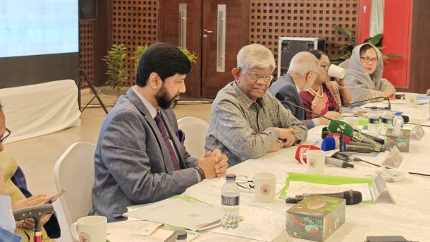 পুঁজিবাজার থেকে সবসময় মুনাফা আসবে এমন ভাবা ভুল : অর্থ উপদেষ্টা