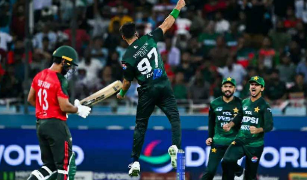 বাংলাদেশকে হারিয়ে ফাইনালে পাকিস্তান