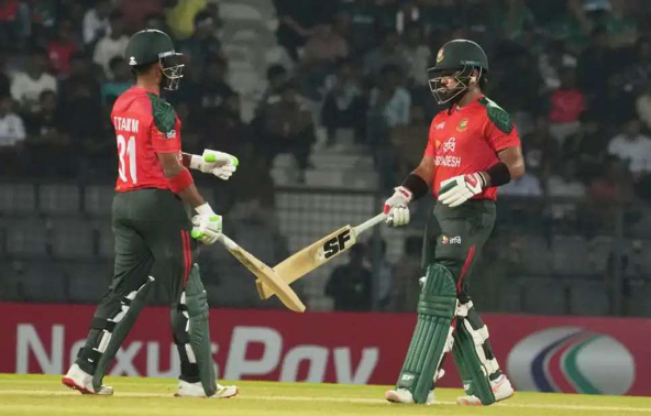 সাইফ-ঝড়ে বাংলাওয়াশ আফগানিস্তান