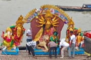 ভারতে দুর্গা বিসর্জন দিতে গিয়ে ১৩ জনের মৃত্যু
