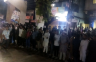 চাকসু নির্বাচন : একনম্বর গেট এলাকায় ছাত্রদল-শিবিরের মুখোমুখি অবস্থান