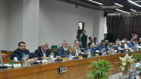 সুন্দর ও নিরপেক্ষ নির্বাচন উপহার দিতে আমরা প্রতিশ্রুতিবদ্ধ : সিইসি