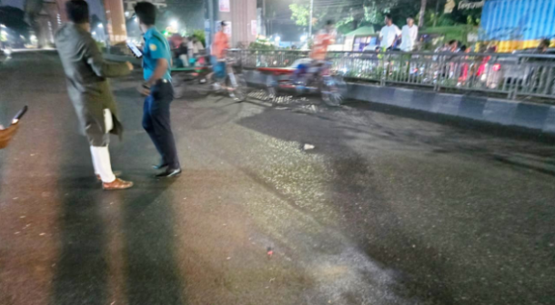 এনসিপি কার্যালয়ের সামনে ককটেল বিস্ফোরণ