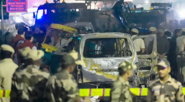 দিল্লিতে ভয়াবহ বিস্ফোরণ, নিহতের সংখ্যা বেড়ে ১৩