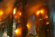 হংকং ভয়াবহ অগ্নিকাণ্ডে নিহত বেড়ে ৭৫