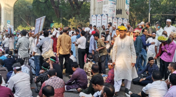 এবার প্রাথমিক শিক্ষকদের ‘শাটডাউন’ কর্মসূচি ঘোষণা