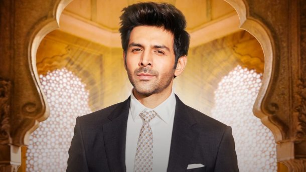 ১৫ কোটির পারিশ্রমিক ফিরিয়ে দিলেন কার্তিক আরিয়ান