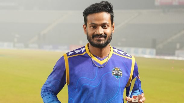 ম্যাচসেরা হয়েও আক্ষেপে পুড়ছেন জয়