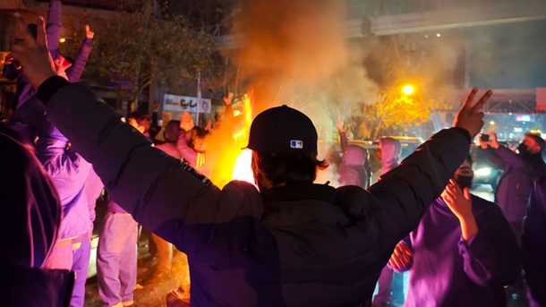 গত সপ্তাহে গ্রেপ্তার বিক্ষোভকারীর মৃত্যুদণ্ড কার্যকর করতে যাচ্ছে ইরান