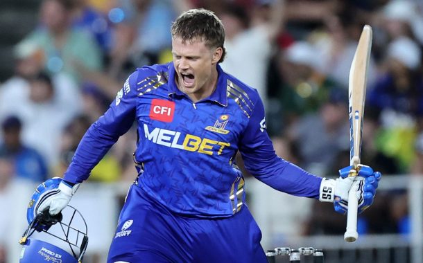 বিশ্বকাপ থেকে বাদ পড়া প্রোটিয়া তারকার সেঞ্চুরিতে ইতিহাস