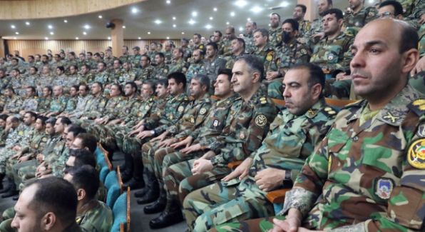 ইরানের বিক্ষুব্ধ জনতার উদ্দেশে ‘রেড লাইন’ ঘোষণা করল সেনাবাহিনী