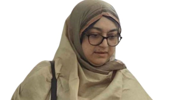 বাবরের স্ত্রী তাহমিনা জামানের প্রার্থিতা প্রত্যাহার