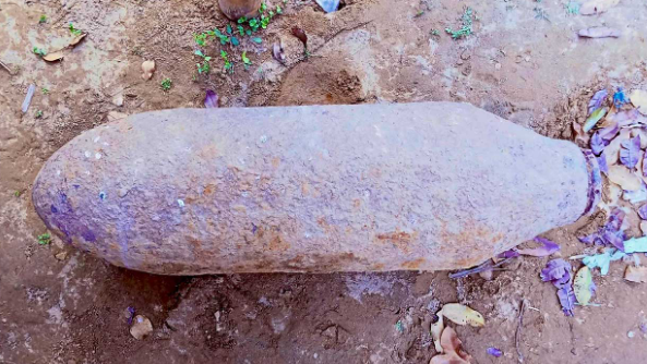 কক্সবাজারে পাওয়া বোমার ওপর চলছিল কাপড় ধোয়ার কাজ