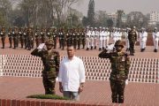 স্মৃতিসৌধে শ্রদ্ধা জানালেন প্রধানমন্ত্রী