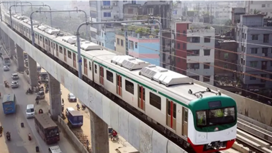 আজ থেকে নতুন নির্দেশনায় চলছে মেট্রোরেল