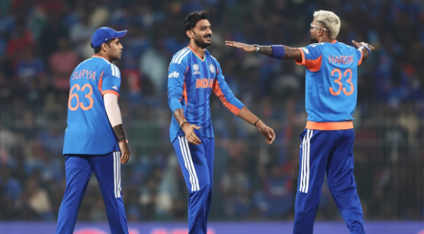 জিম্বাবুয়েকে বিদায় করে সেমির স্বপ্ন জিইয়ে রাখল ভারত