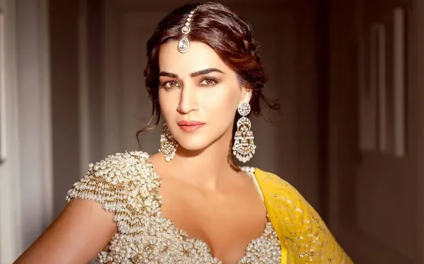 বলিউডের স্বজনপ্রীতিতে কাজ হারান কৃতি শ্যানন