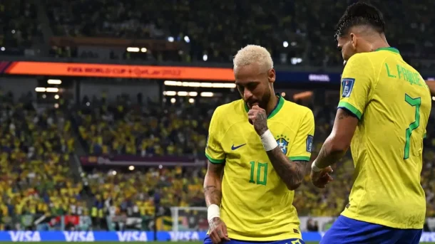 গ্যালারিতে নিজের নামে স্লোগান শুনে যে অনুভূতি হলো নেইমারের