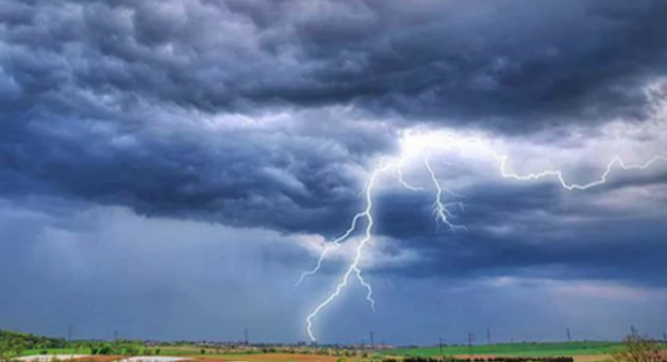 রোববার থেকে বাড়তে পারে বৃষ্টি, বজ্রপাতের সম্ভাবনা