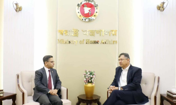স্বরাষ্ট্রমন্ত্রীর সঙ্গে ভারতের হাইকমিশনারের বৈঠক